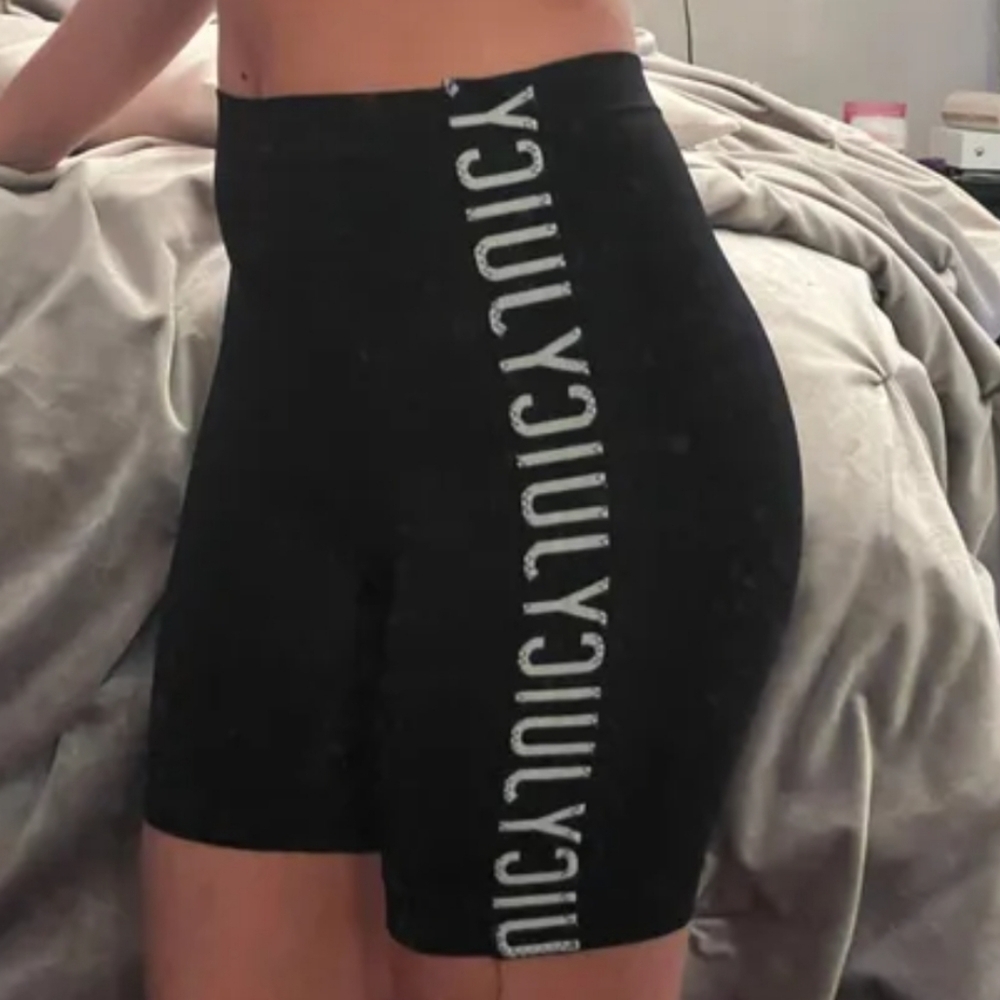 Juicy Couture Los Angeles women's Black Athletic Shorts size M